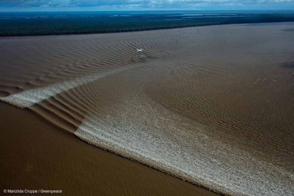 Pororoca na Costa do Amapá — fenômeno natural amazônico